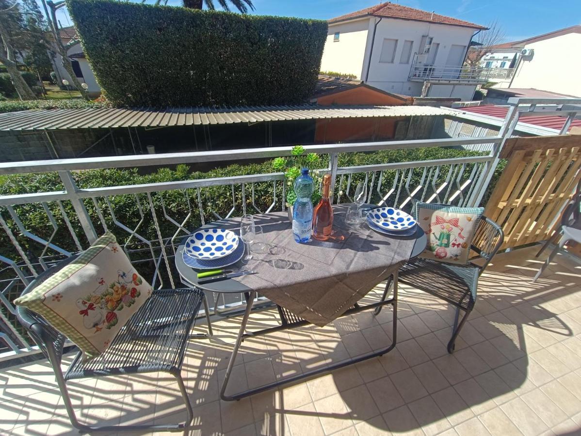 Le Palme 98 "Casa Vacanze" Lido di Camaiore Exterior foto